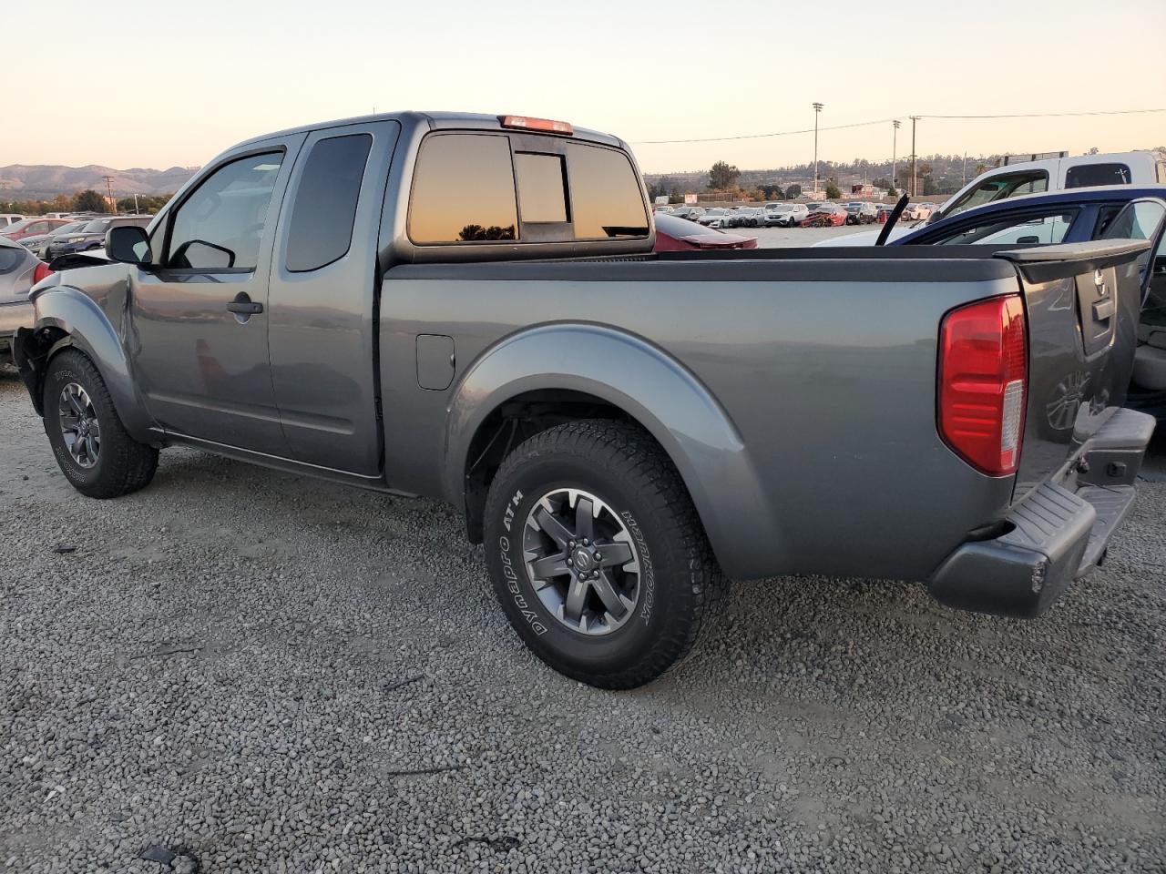 2016 NISSAN Frontier