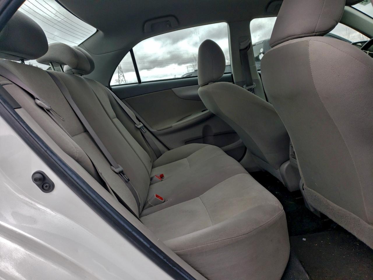 2009 TOYOTA COROLLA