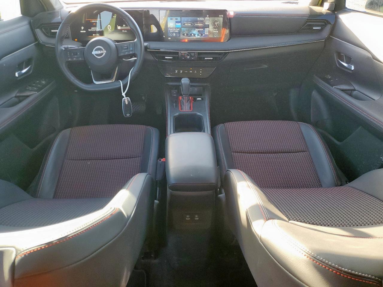 2025 NISSAN KICKS
