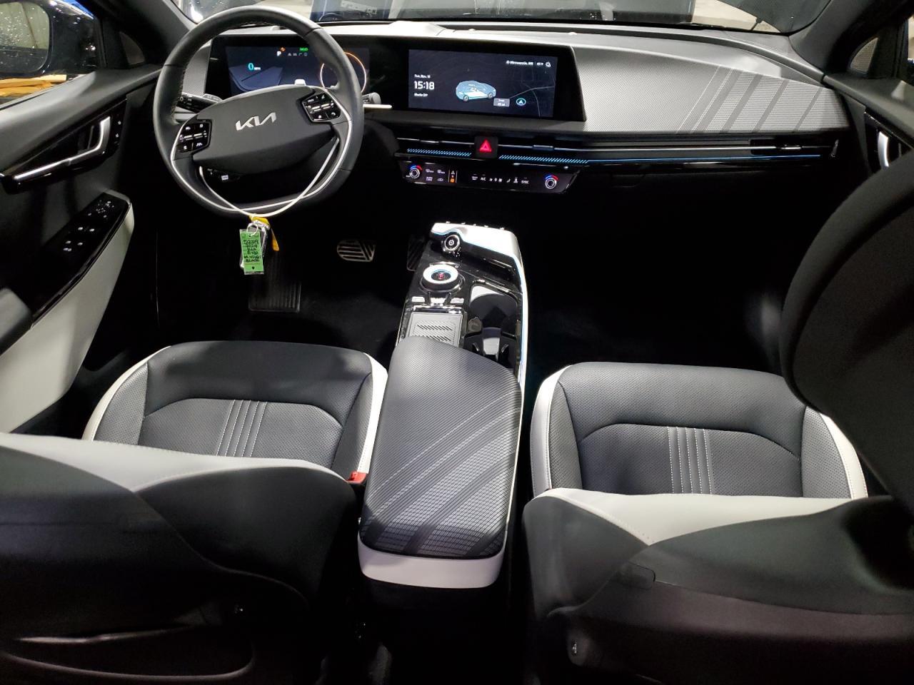 2024 KIA EV6