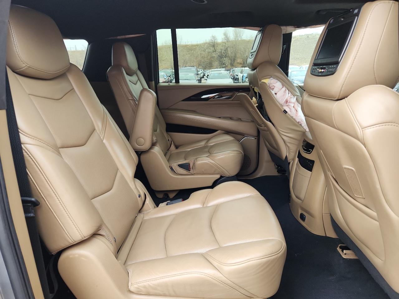 2018 CADILLAC Escalade ESV