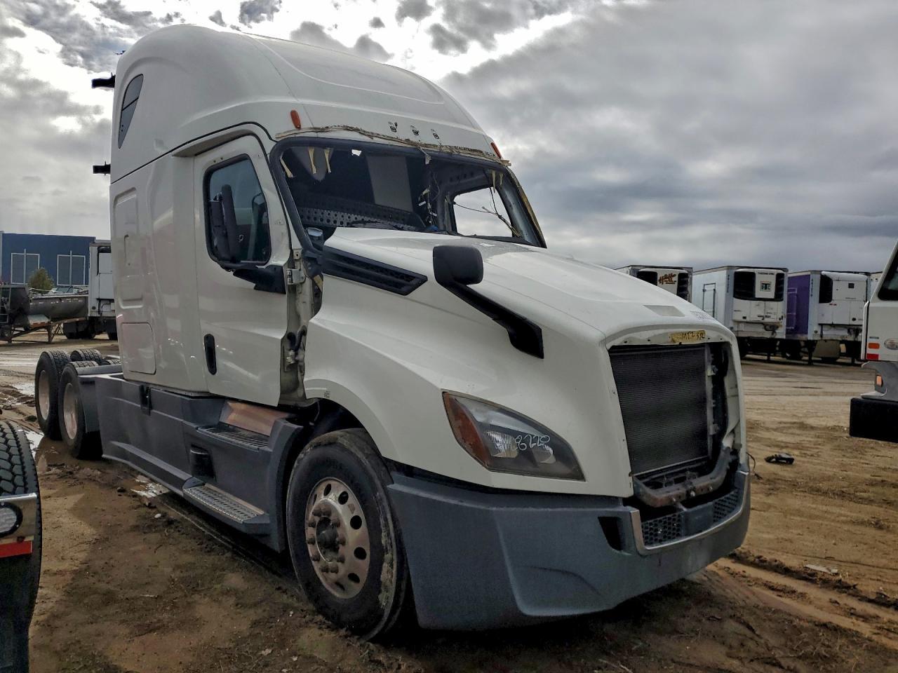 2022 FREIGHTLINER CASCADIA 126