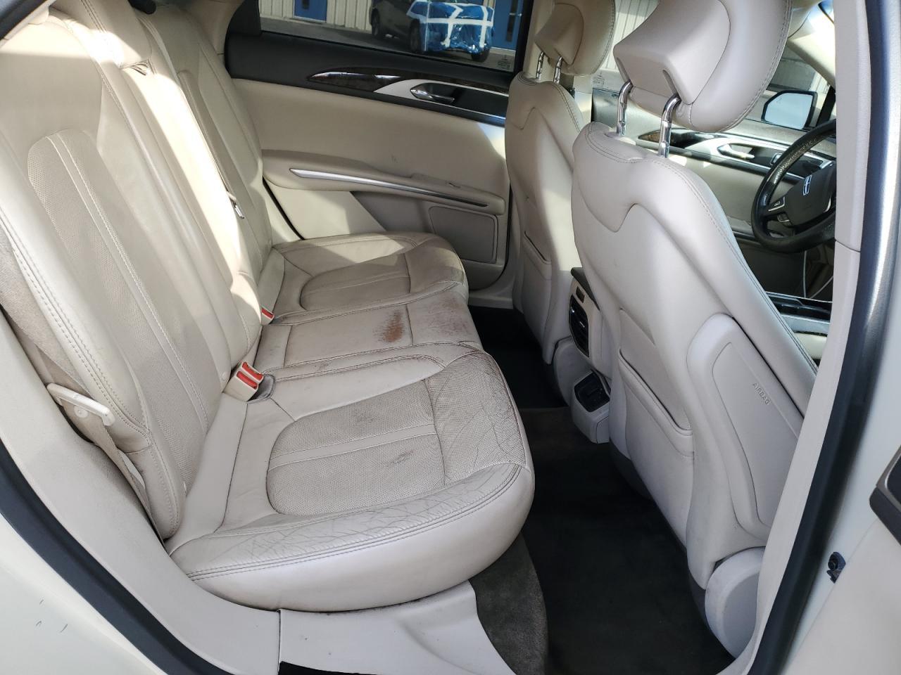 2016 LINCOLN MKZ