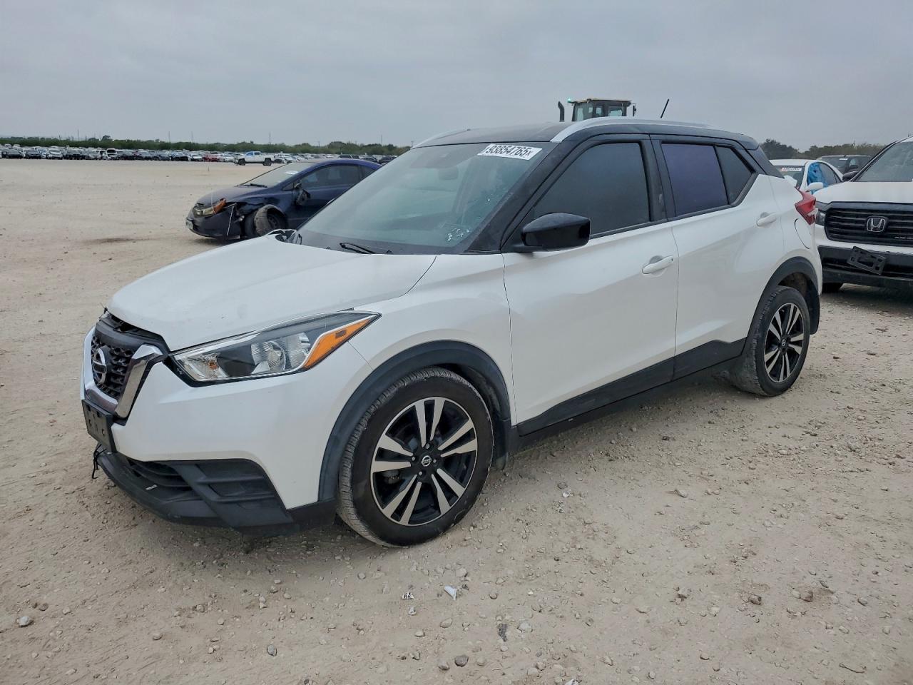 2020 NISSAN KICKS