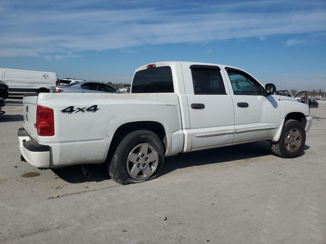 2006 DODGE Dakota