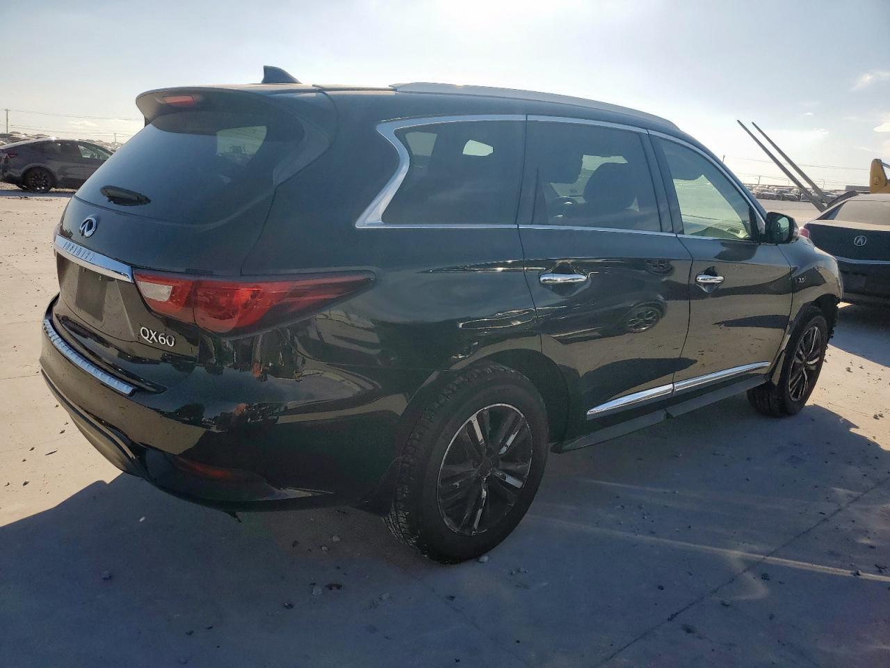 2016 INFINITI QX60