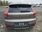 2020 VOLVO XC40