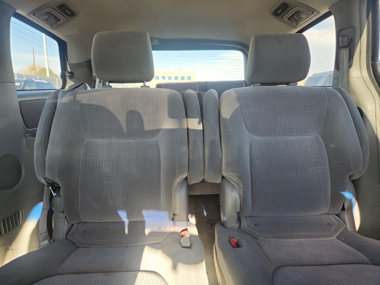 2006 TOYOTA SIENNA