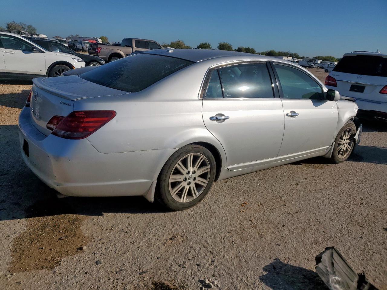 2009 TOYOTA Avalon