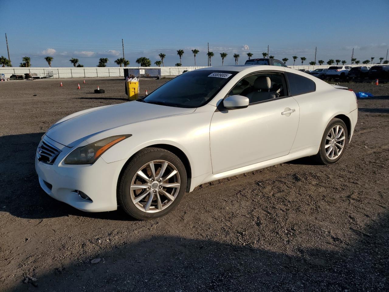 2011 INFINITI G37