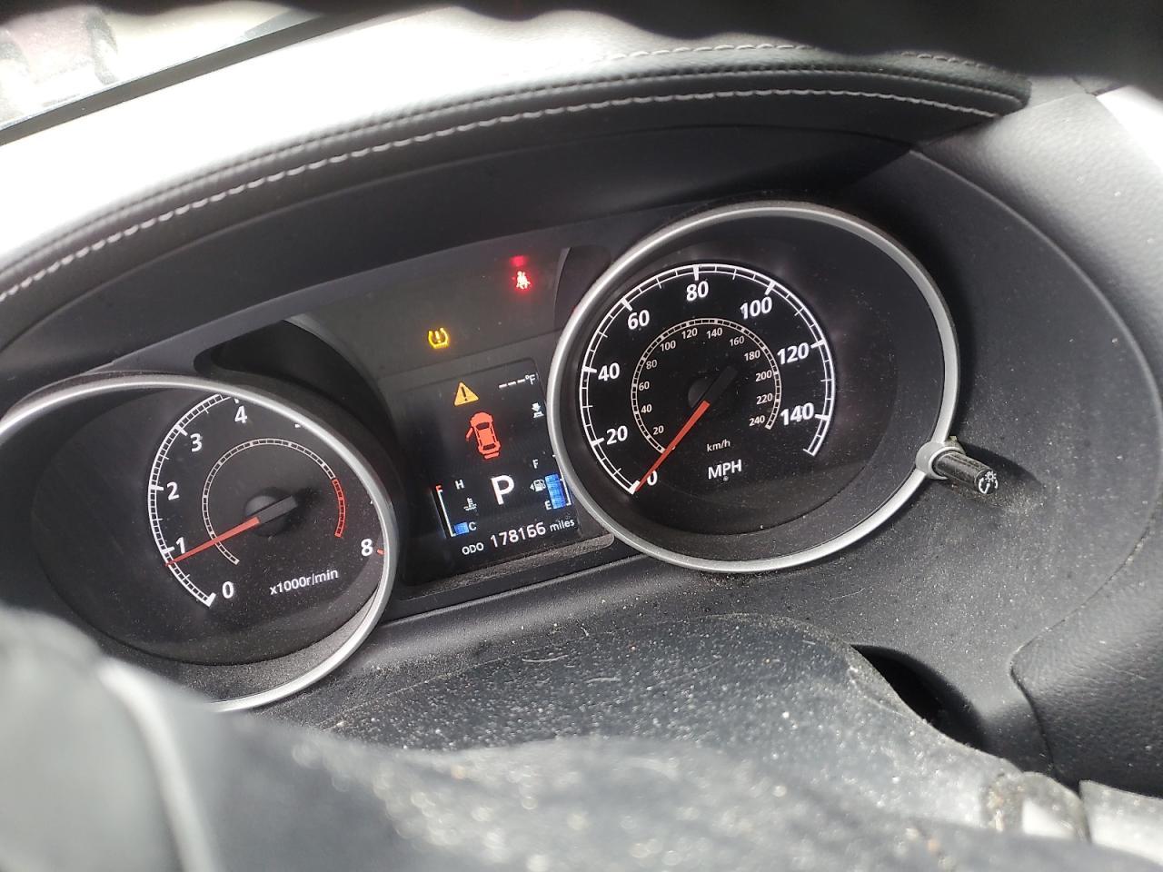 2010 MITSUBISHI outlander