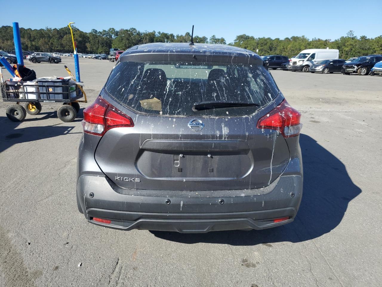 2020 NISSAN KICKS
