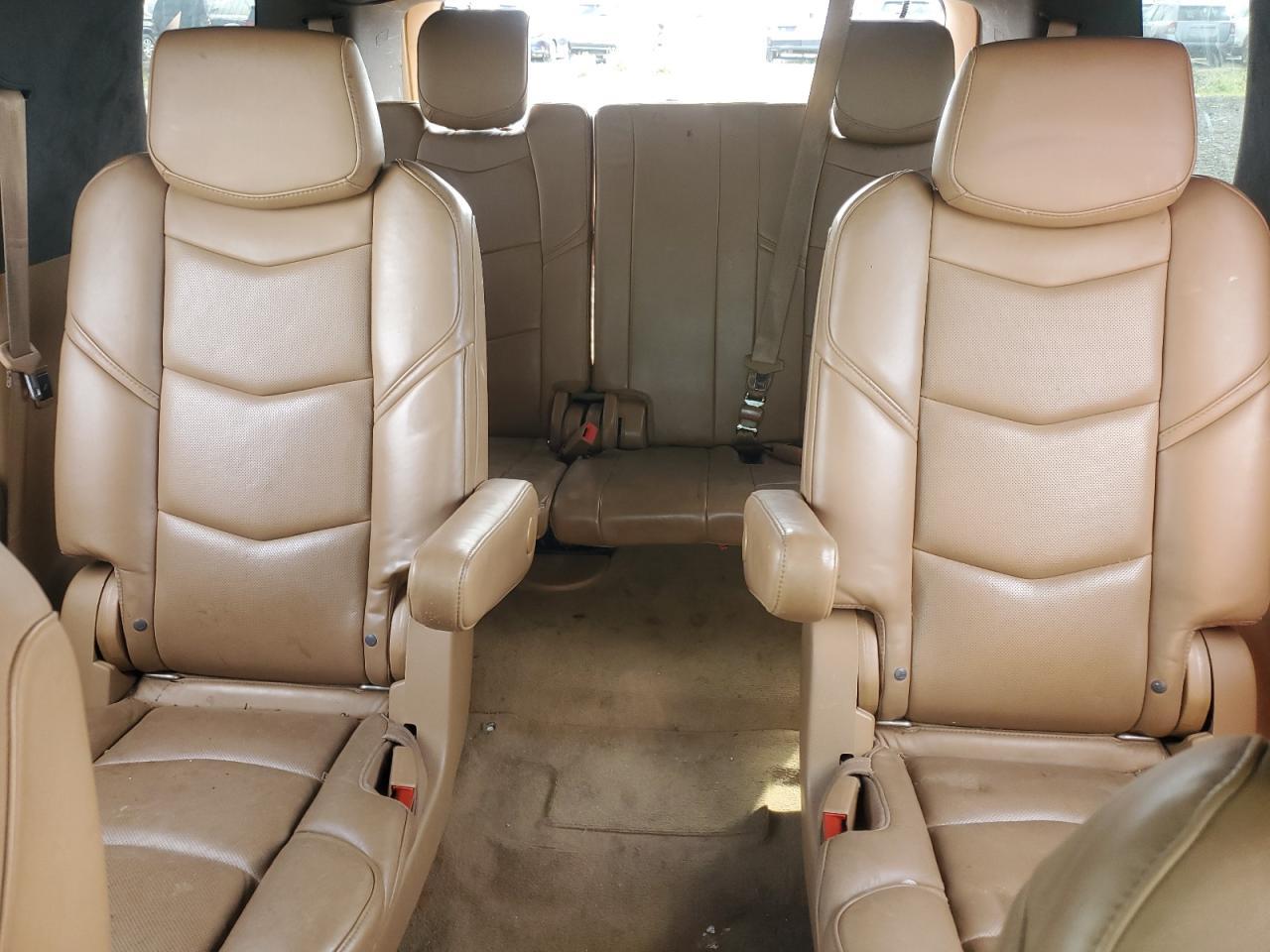 2017 CADILLAC ESCALADE