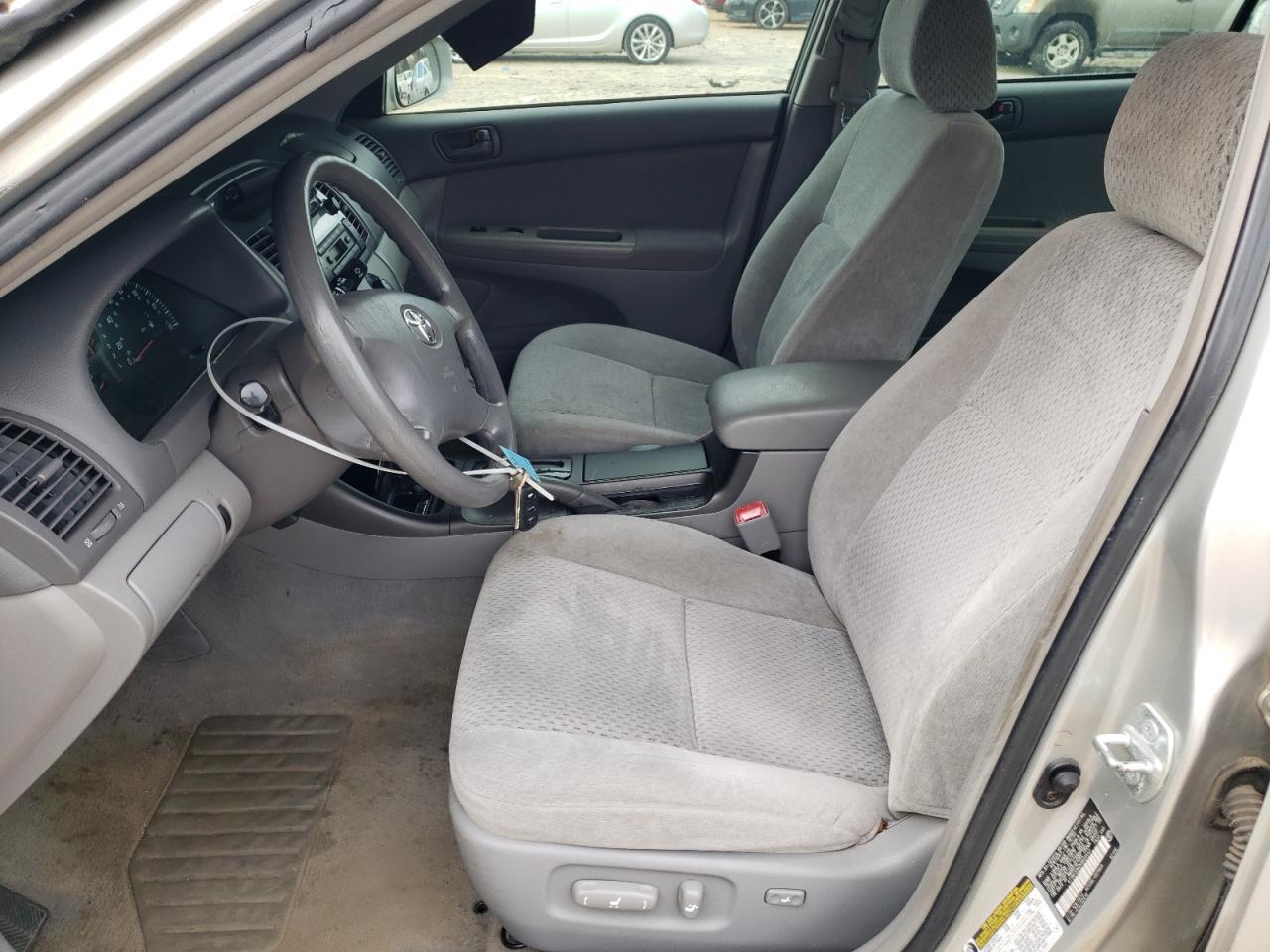 2004 TOYOTA CAMRY