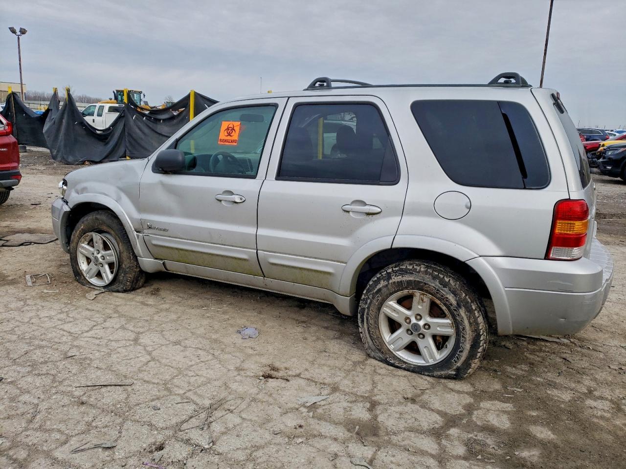 2006 FORD ESCAPE