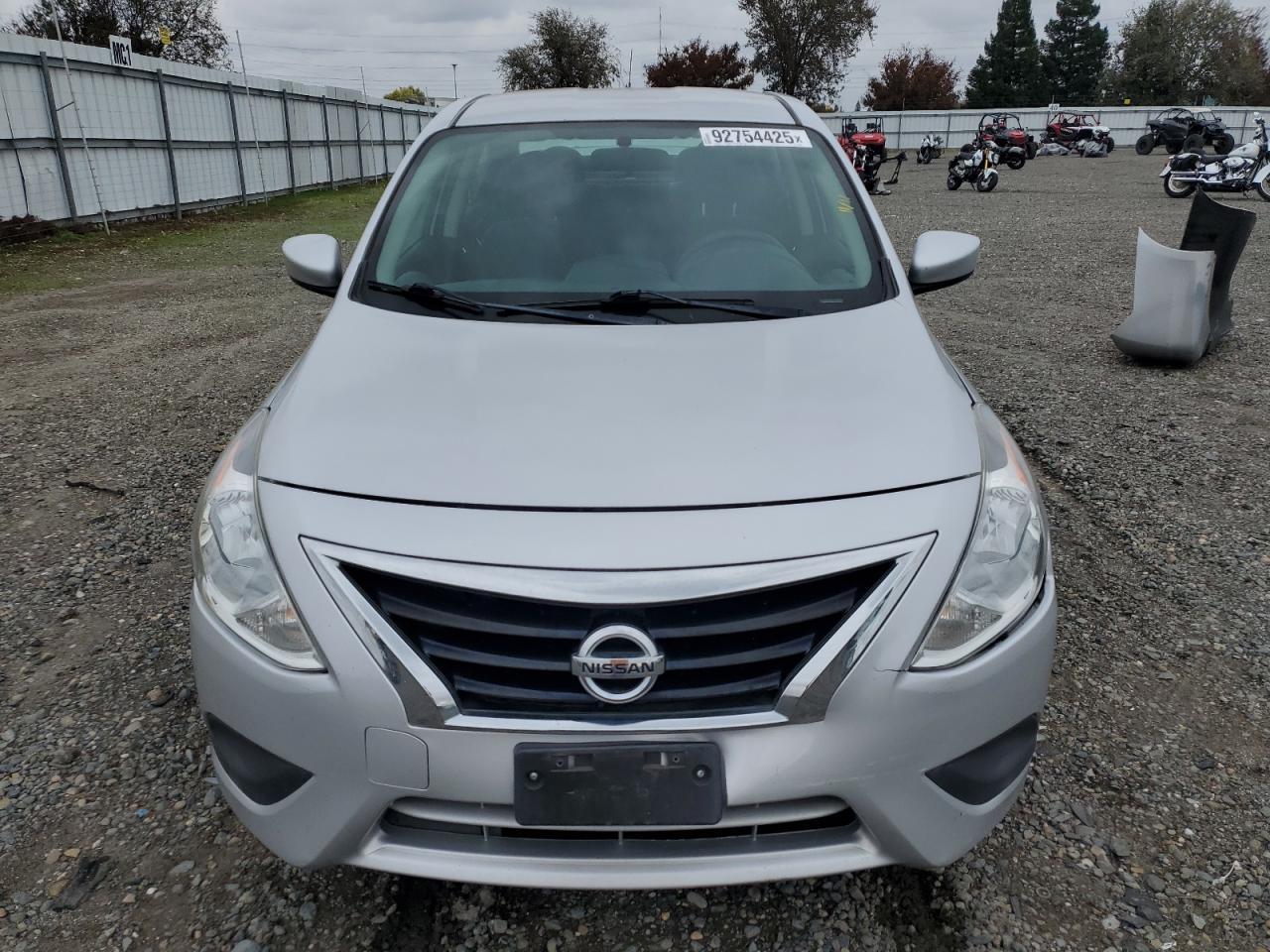 2018 NISSAN VERSA