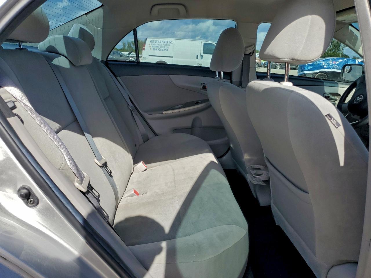 2011 TOYOTA COROLLA