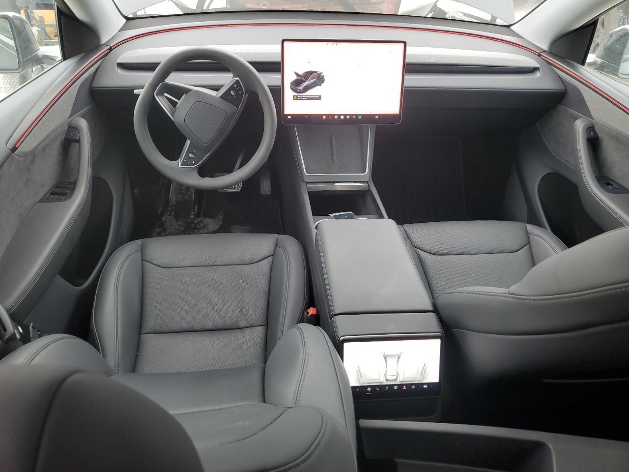 2026 TESLA MODEL Y