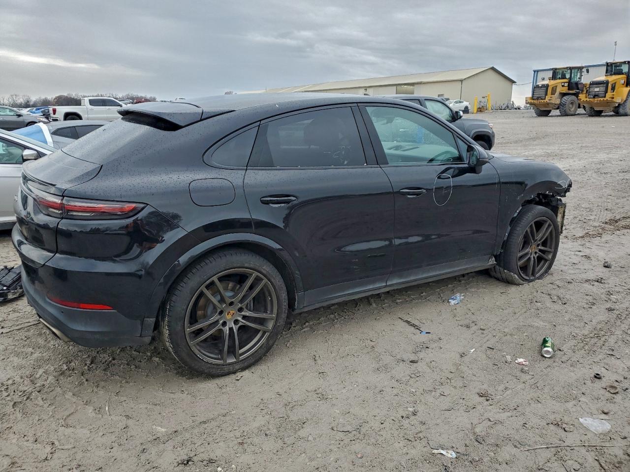 2021 PORSCHE CAYENNE