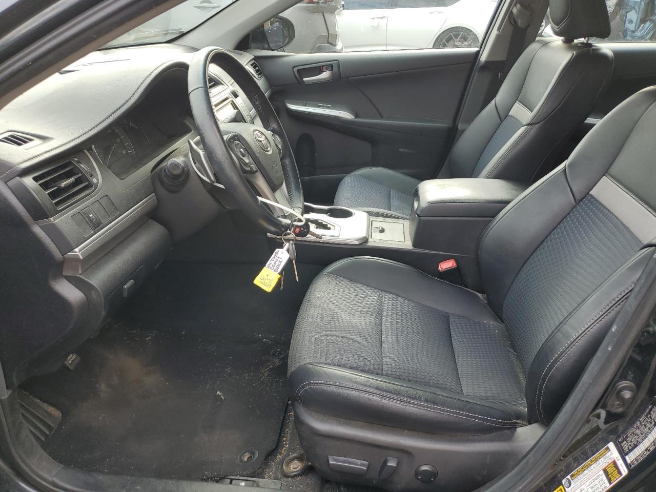 2014 TOYOTA CAMRY
