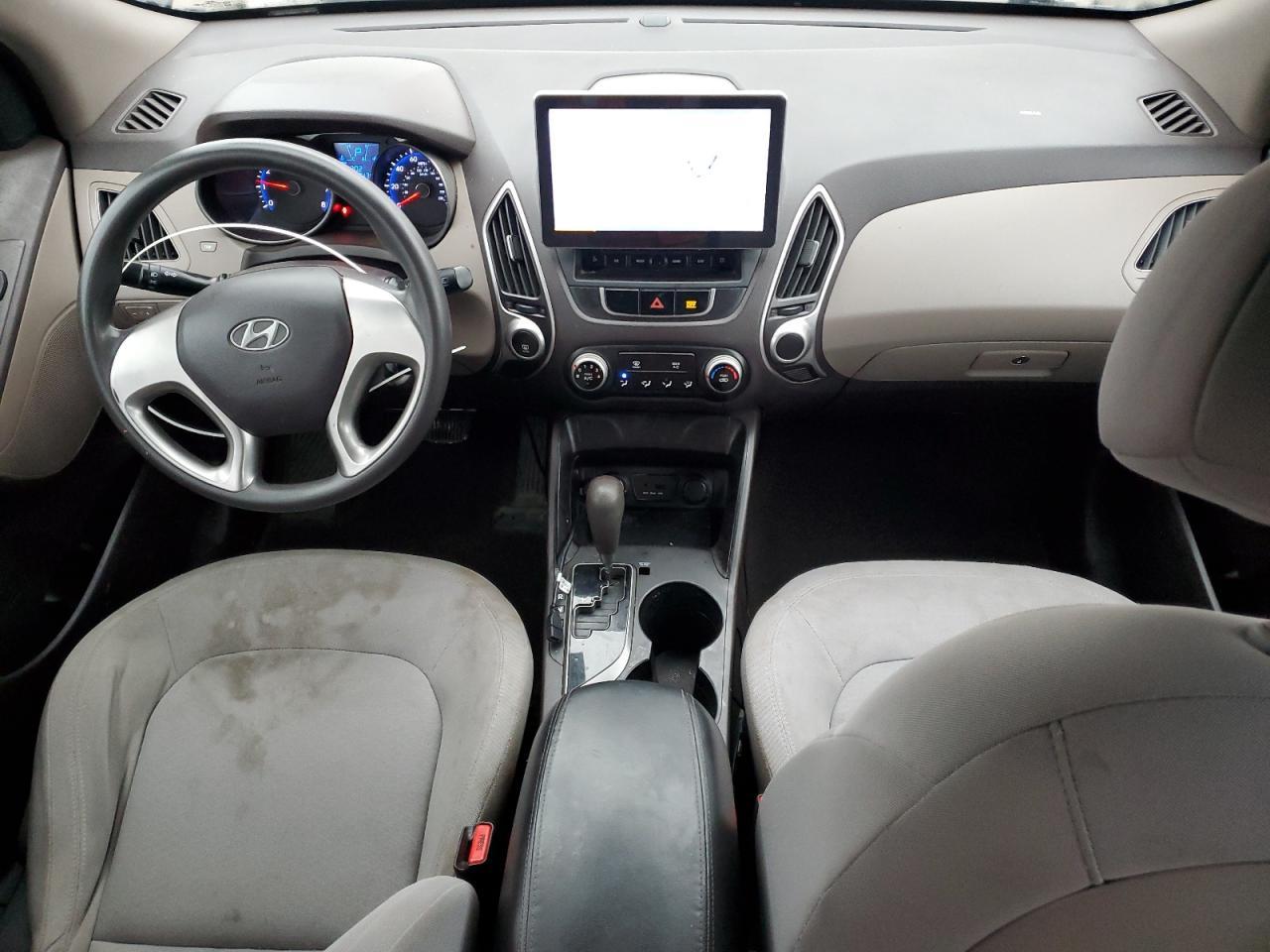 2011 HYUNDAI TUCSON
