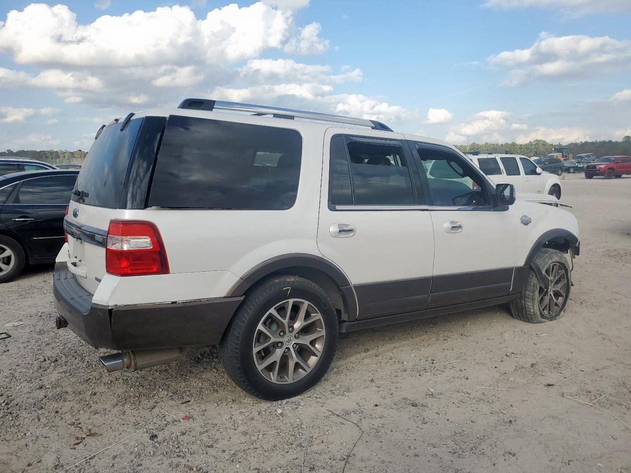 2017 FORD Expedition