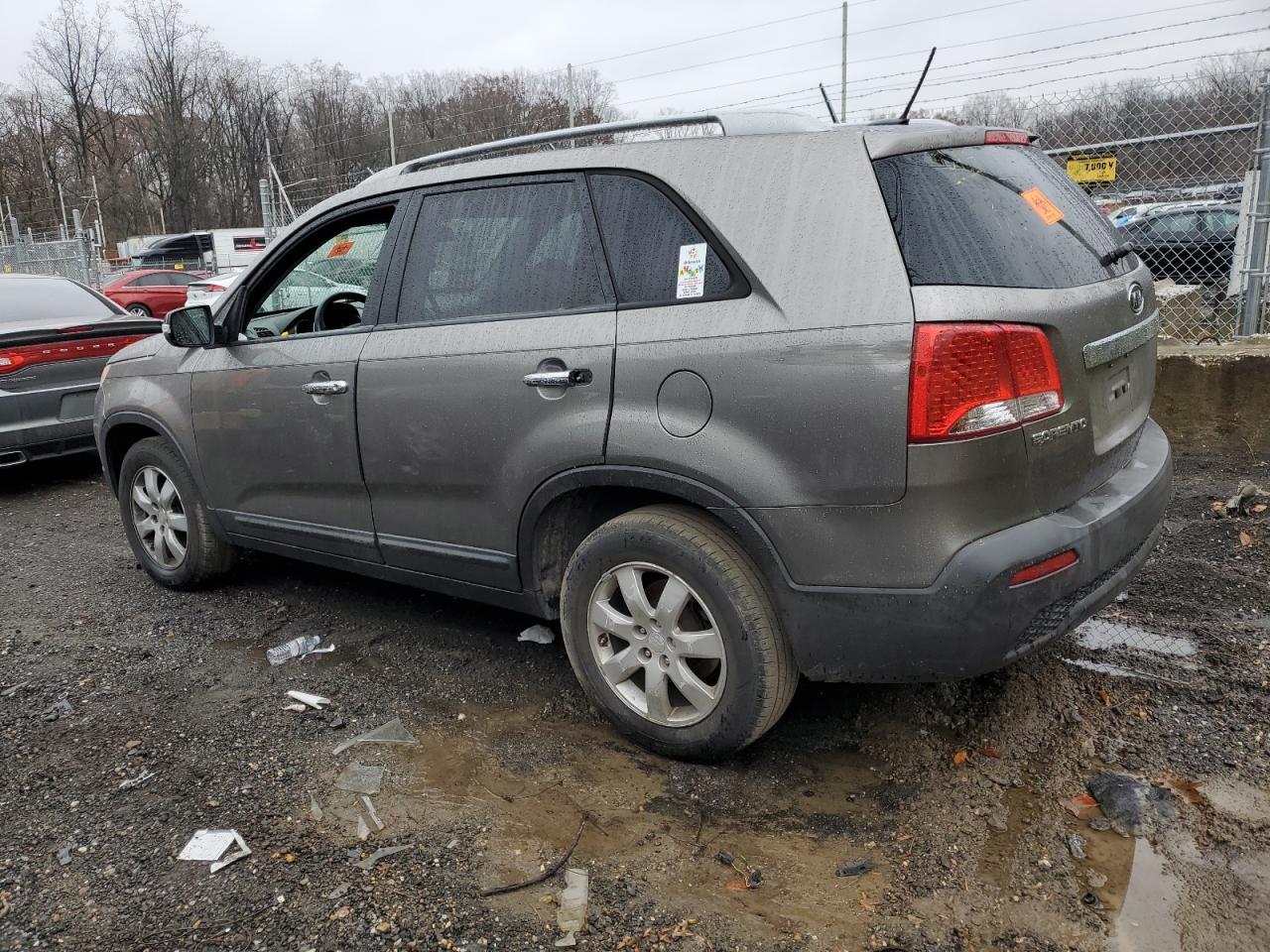 2011 KIA SORENTO