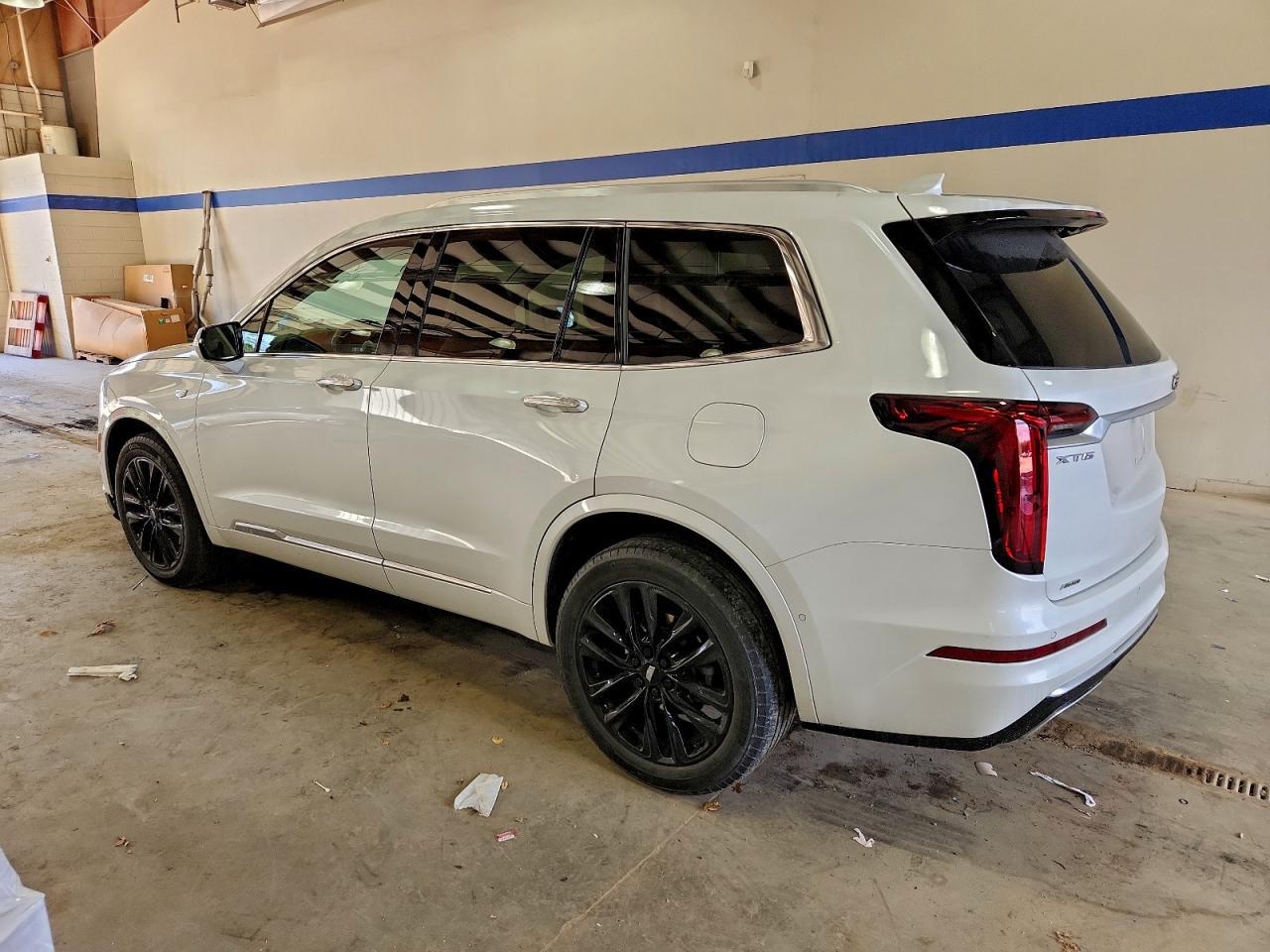 2022 CADILLAC XT6