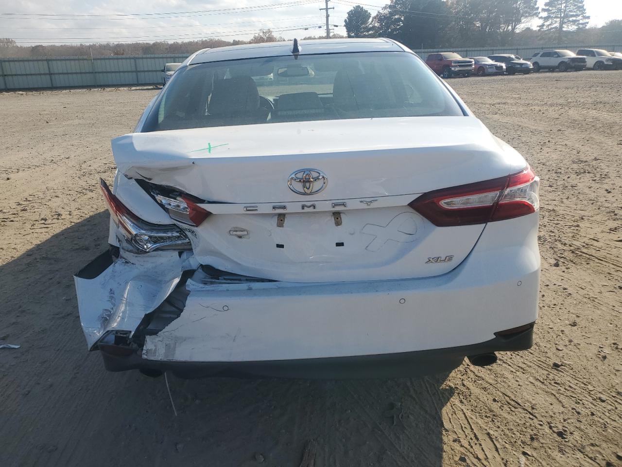 2018 TOYOTA CAMRY