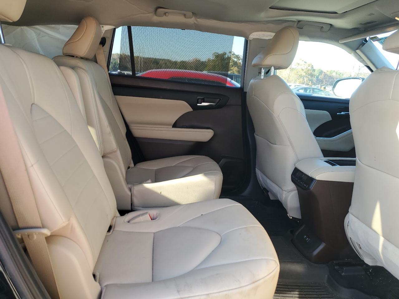 2021 TOYOTA HIGHLANDER