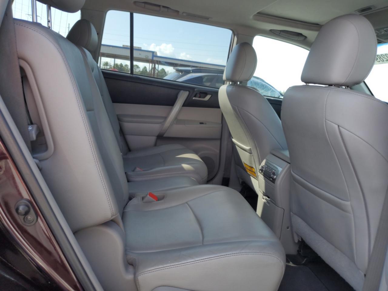 2013 TOYOTA HIGHLANDER