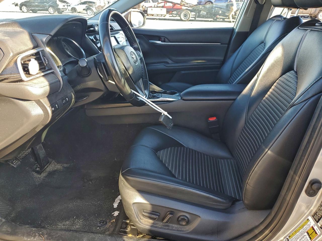 2018 TOYOTA CAMRY