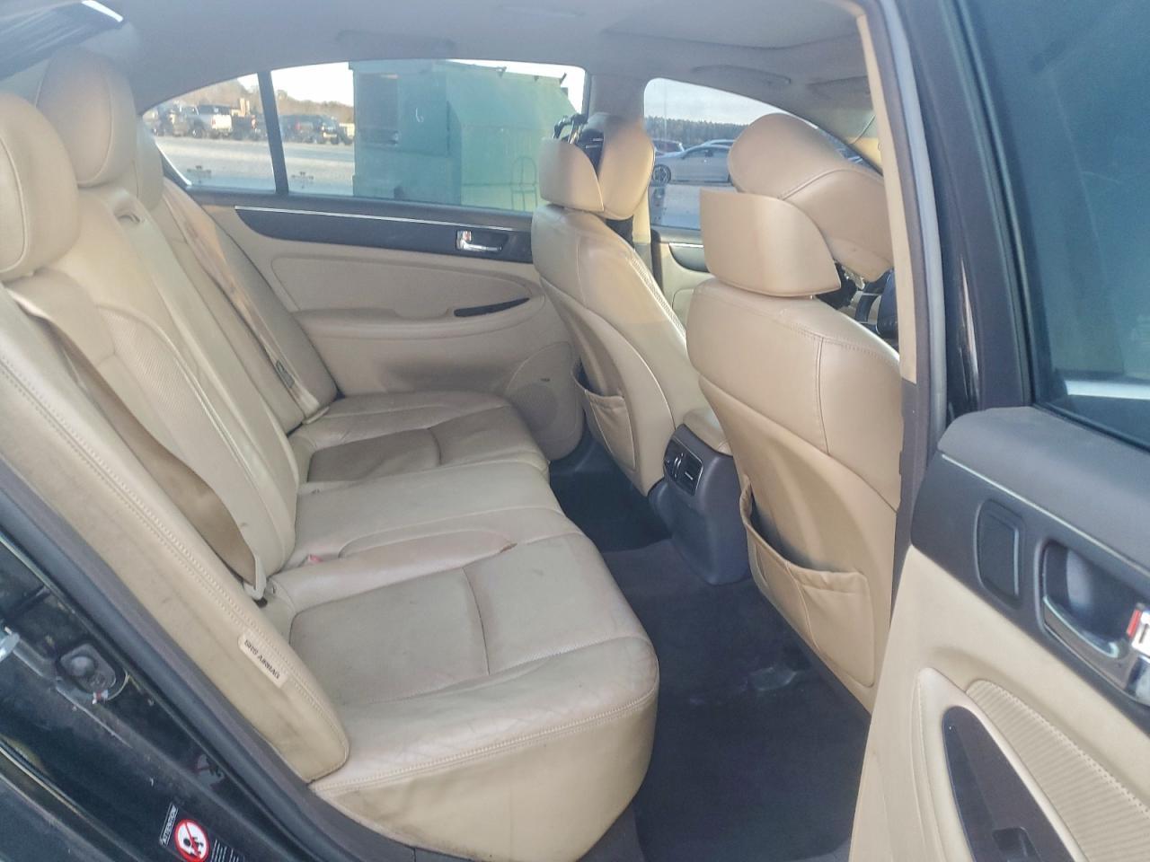 2011 HYUNDAI GENESIS