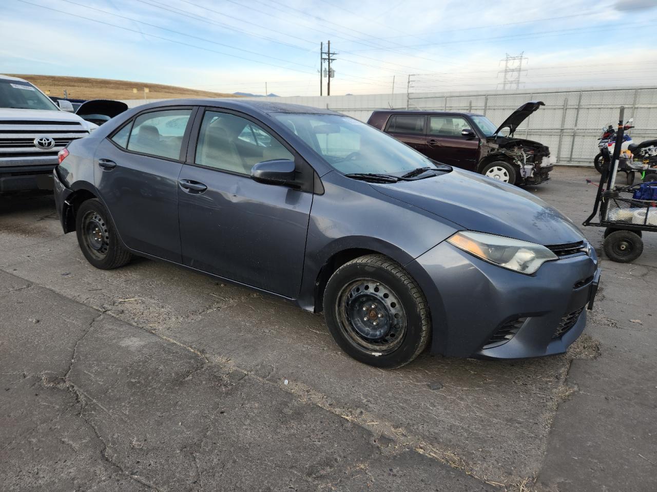 2015 TOYOTA COROLLA