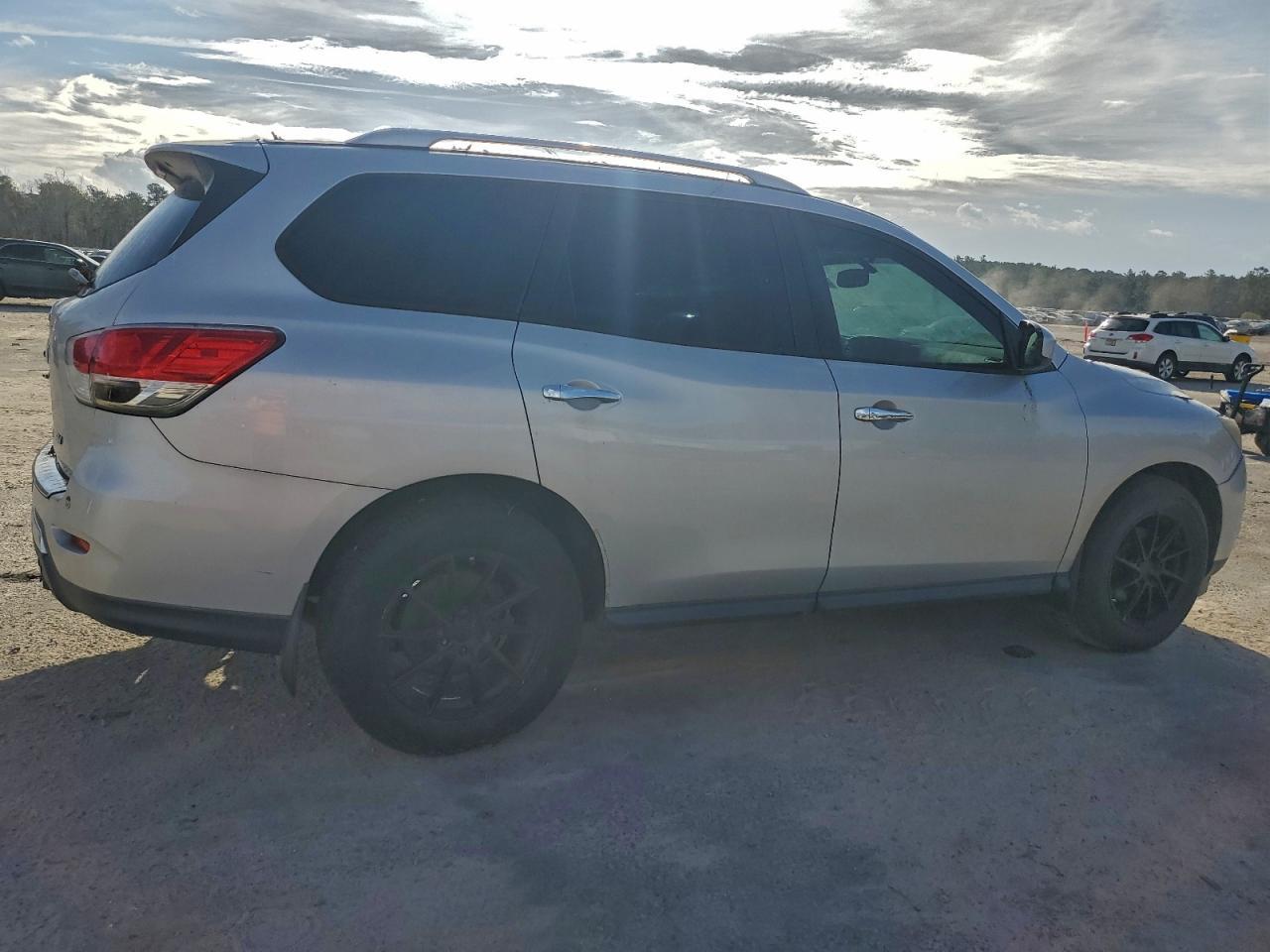2015 NISSAN PATHFINDER