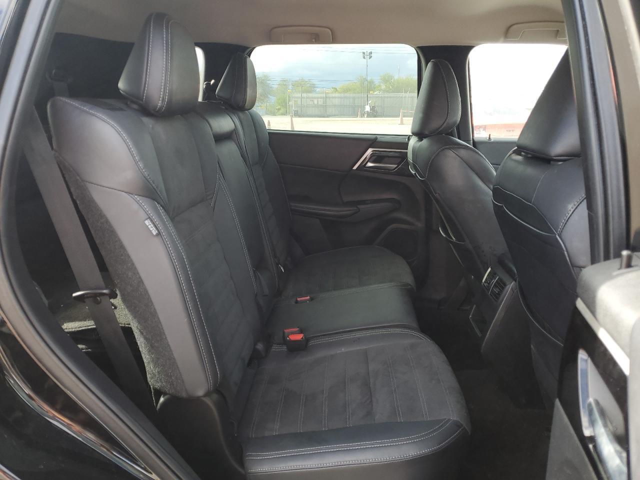 2022 MITSUBISHI outlander