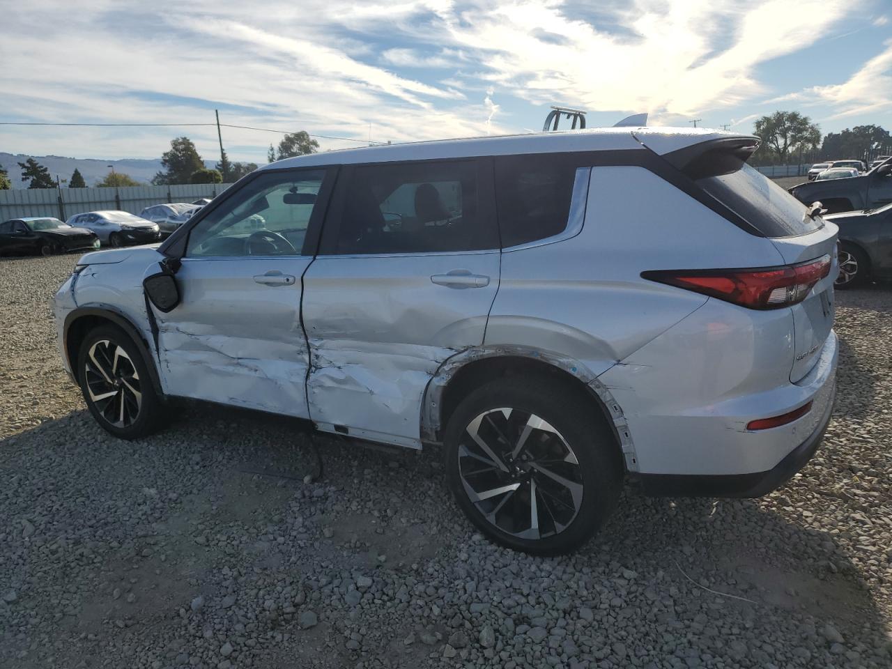 2022 MITSUBISHI outlander