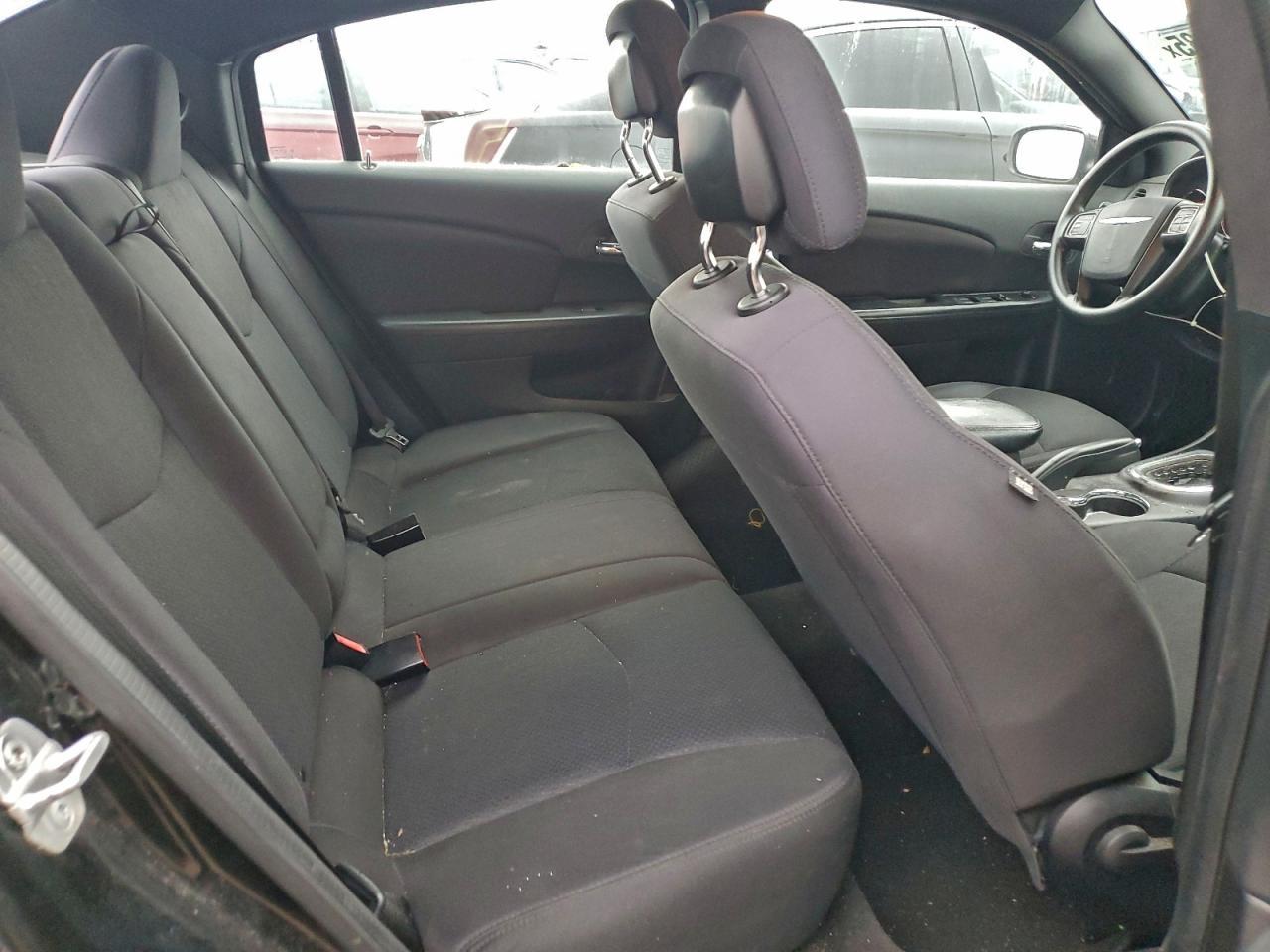 2013 CHRYSLER 200