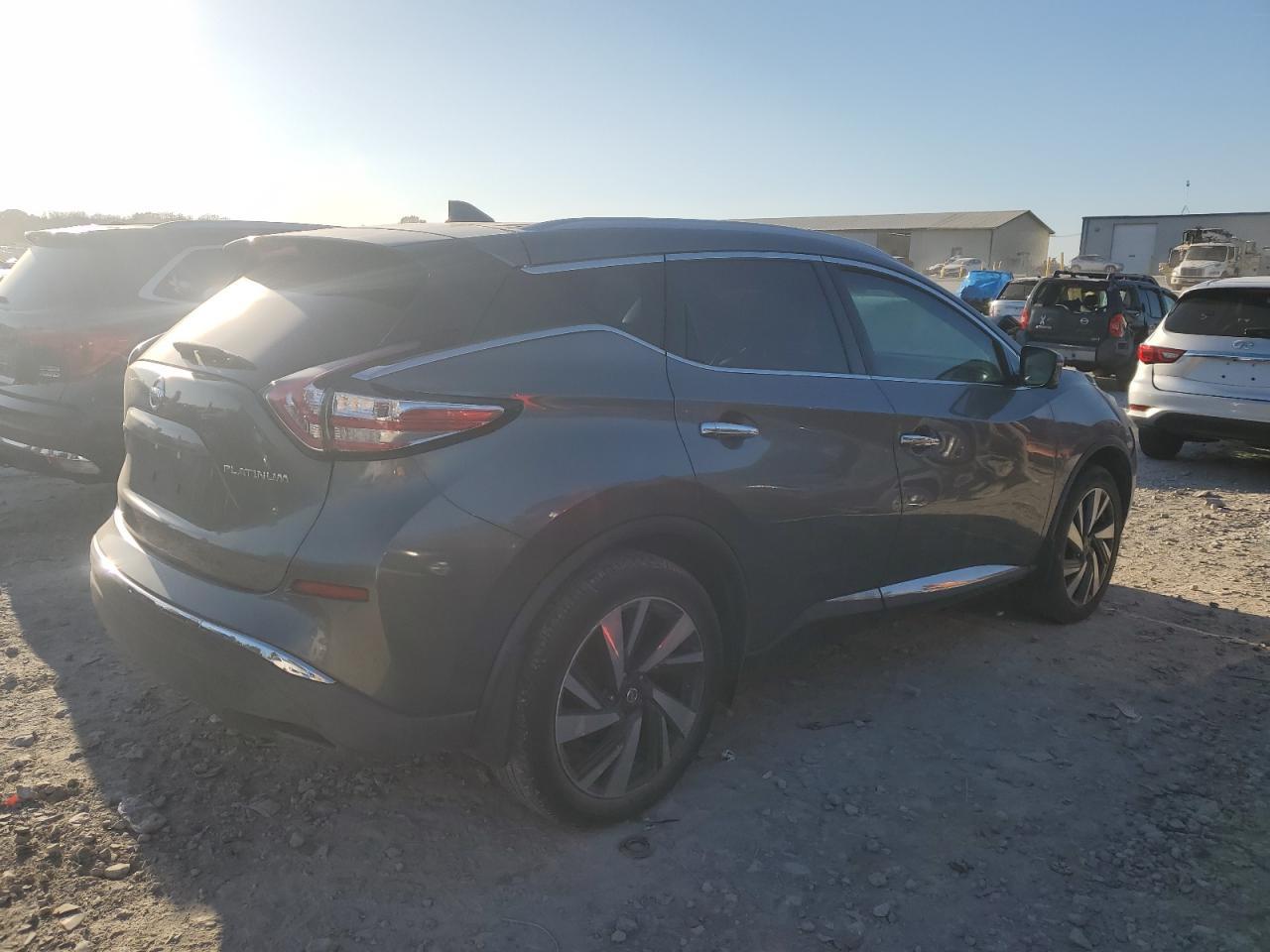 2017 NISSAN MURANO