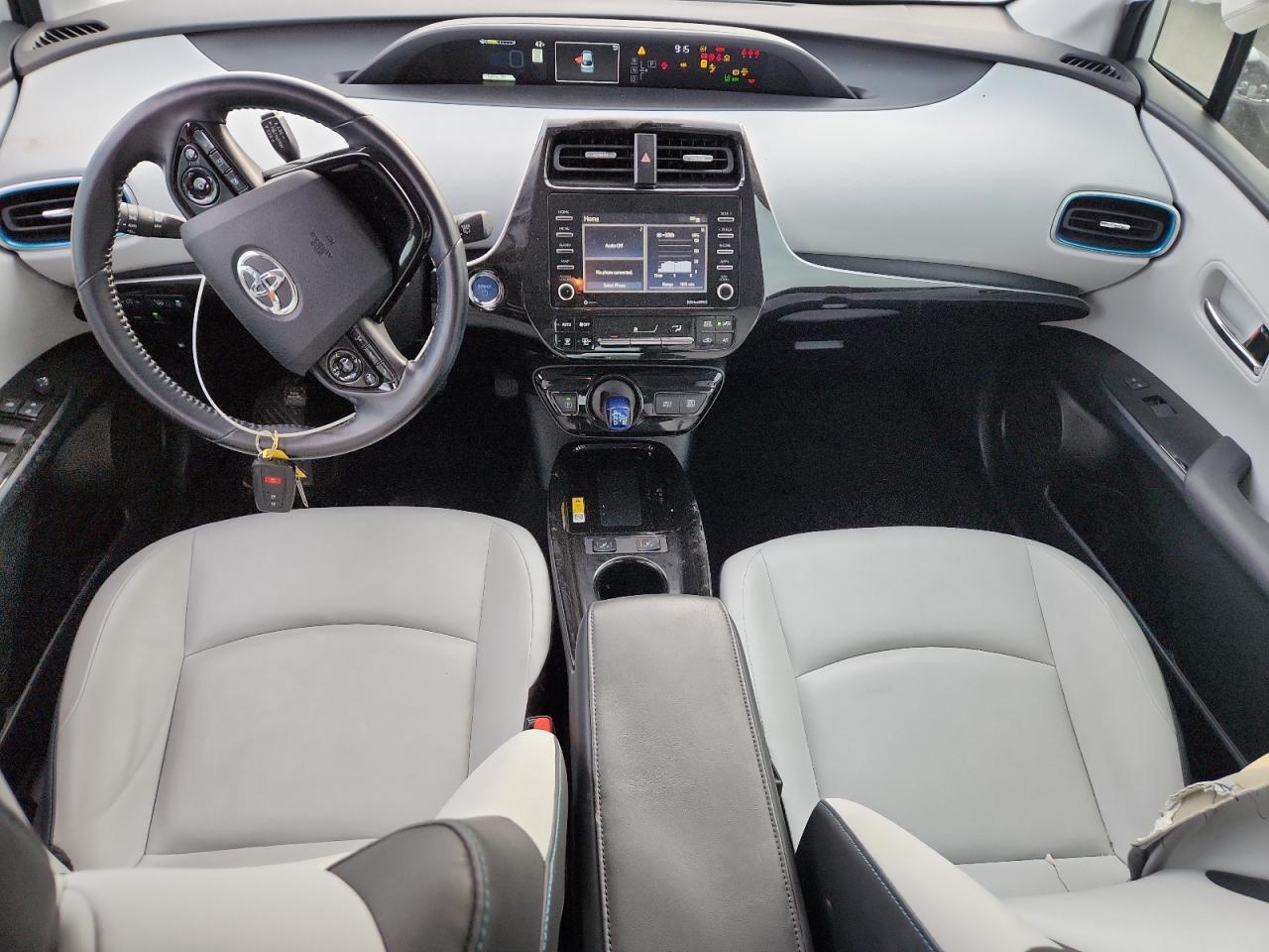 2022 TOYOTA PRIUS