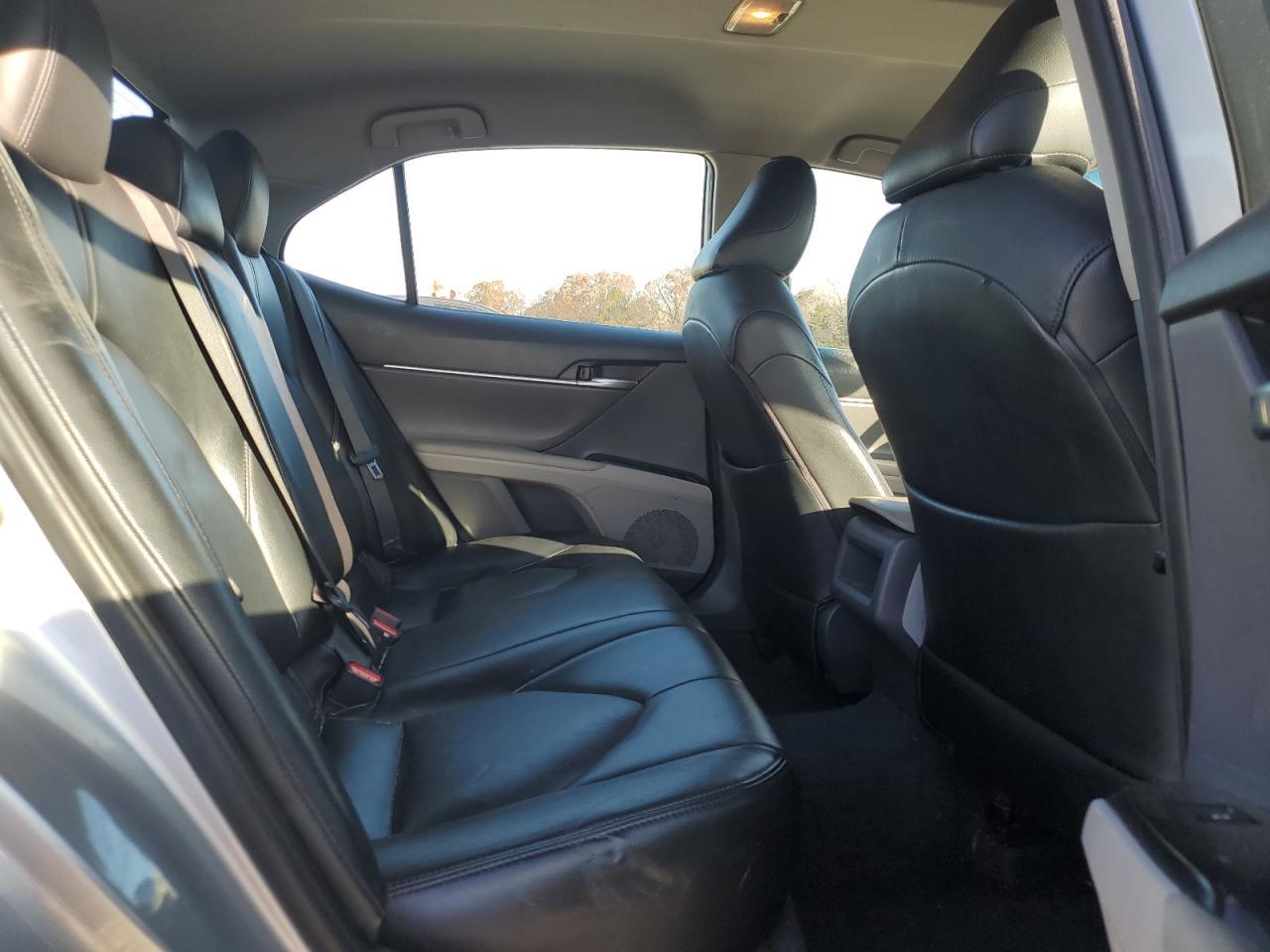 2018 TOYOTA CAMRY