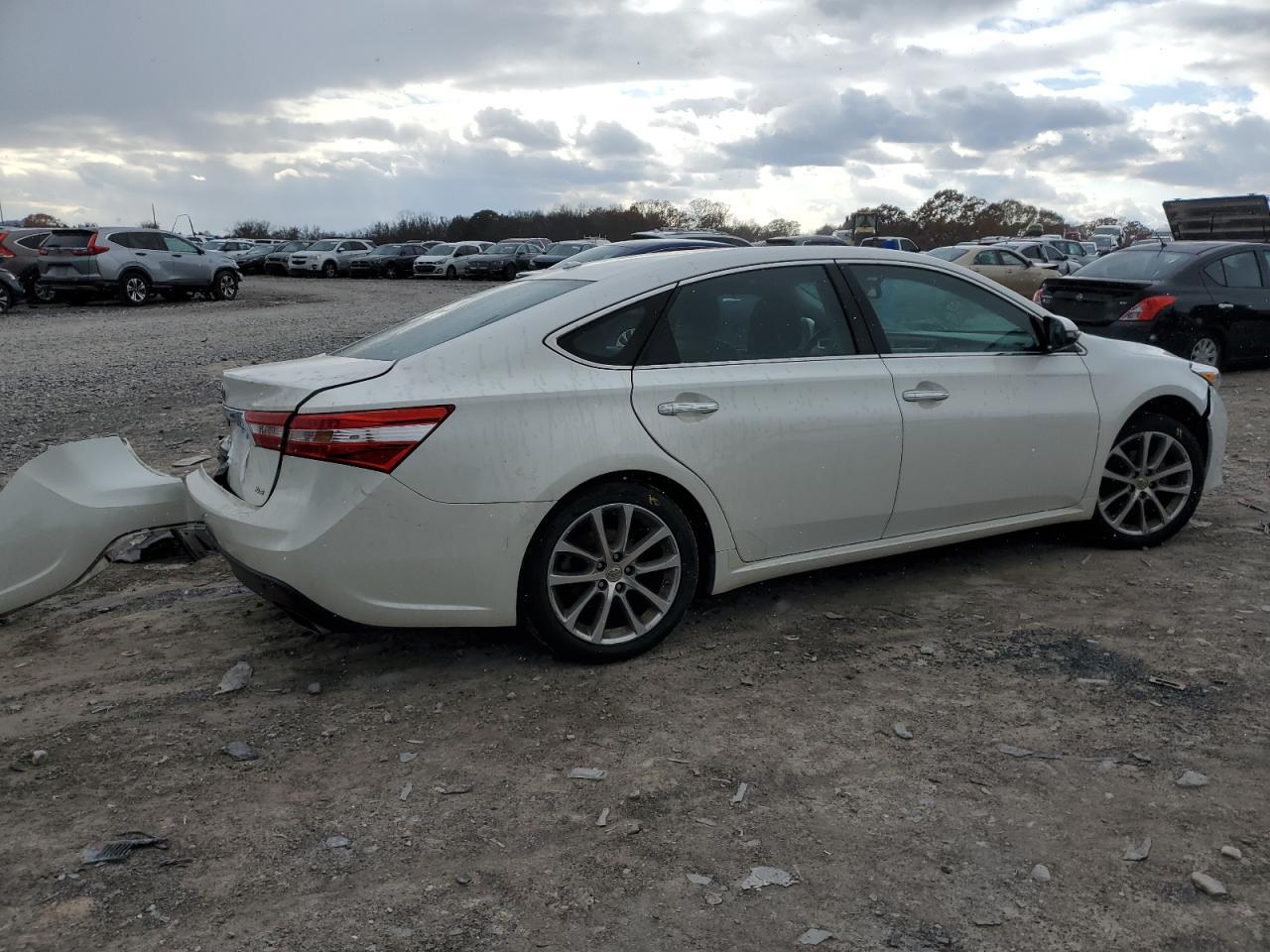 2014 TOYOTA Avalon