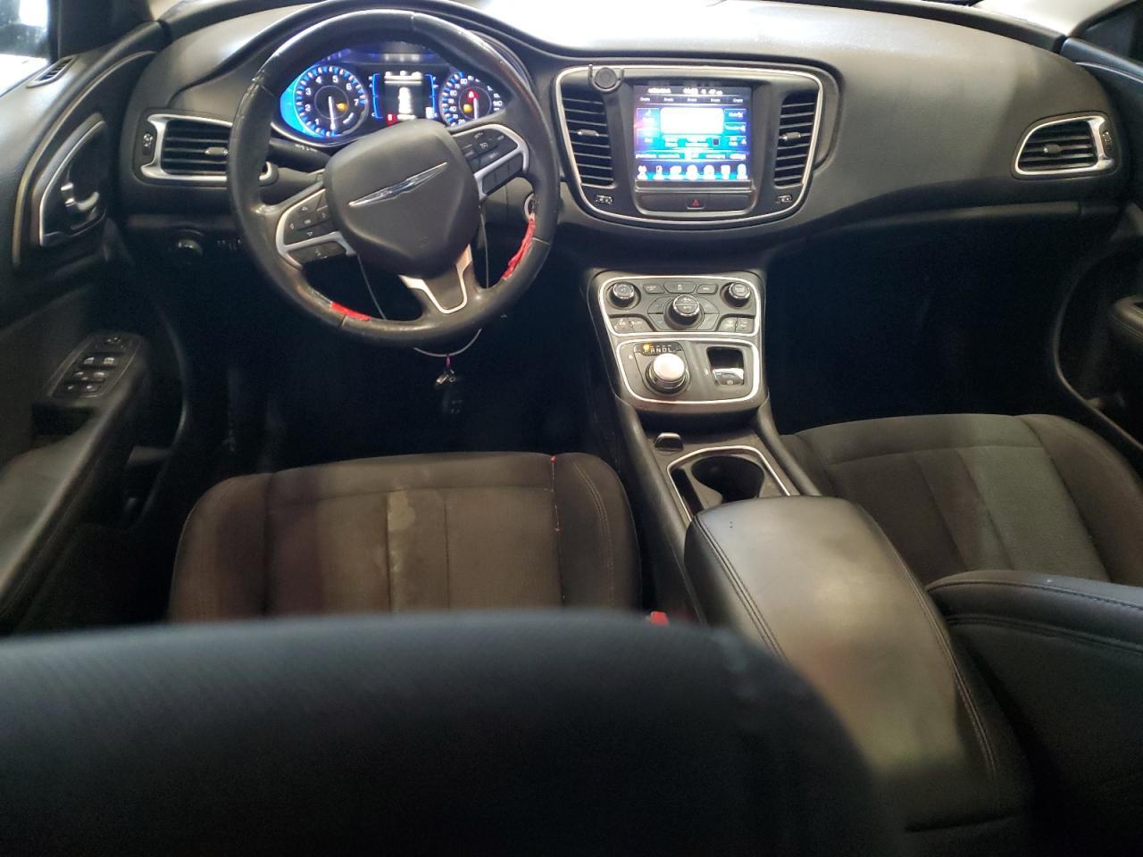 2016 CHRYSLER 200