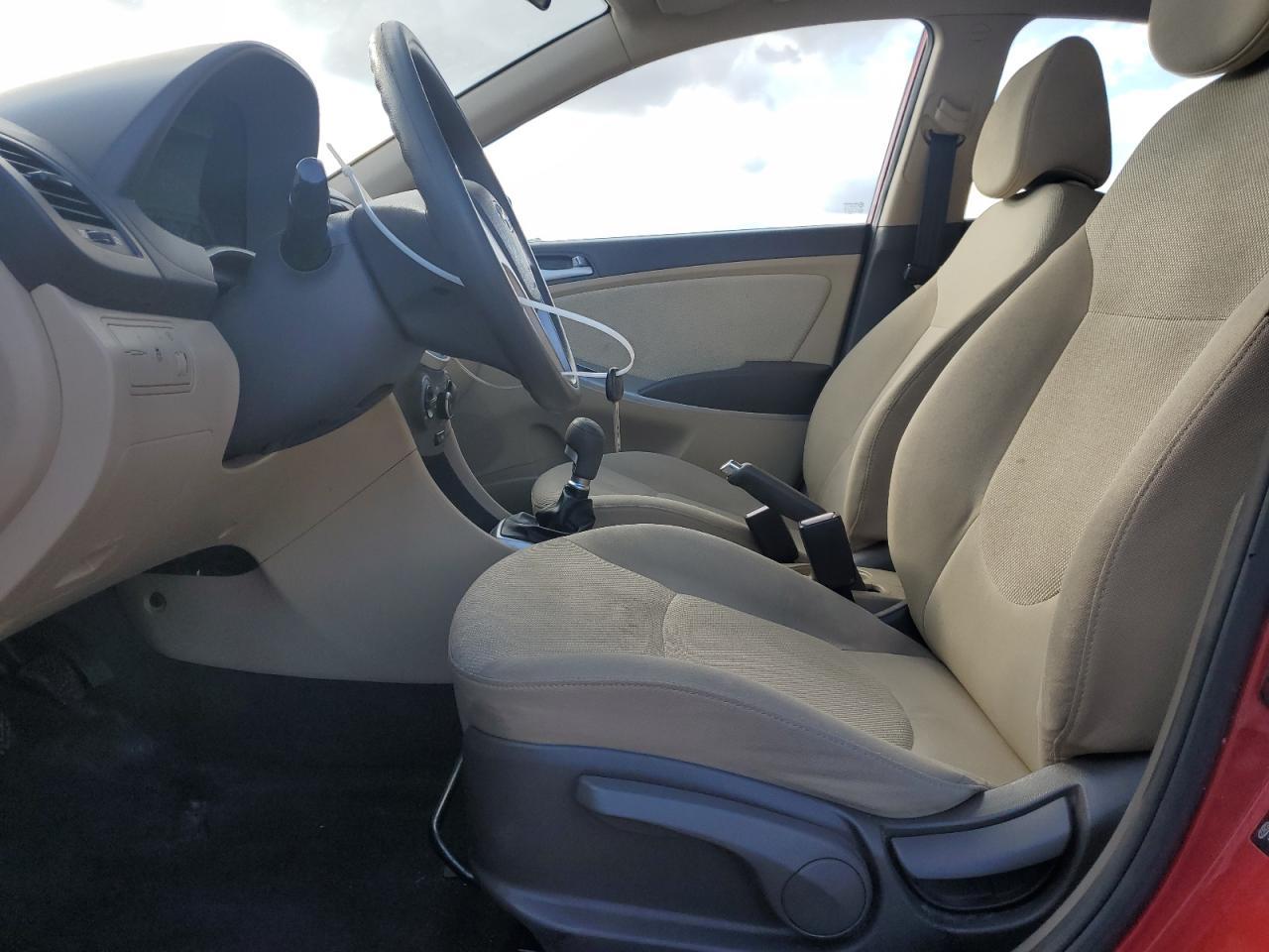 2012 HYUNDAI ACCENT