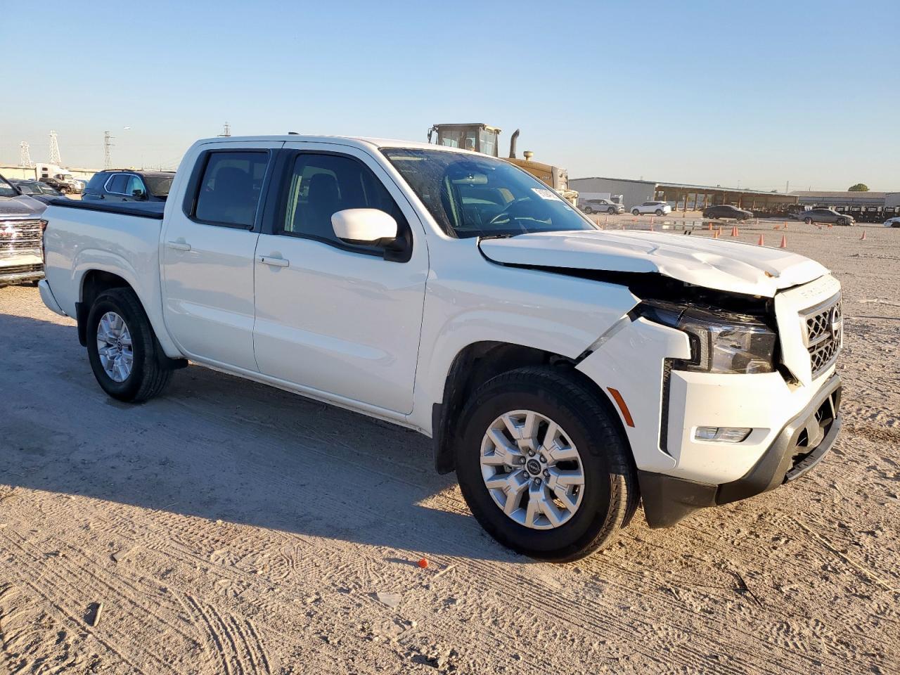2024 NISSAN Frontier