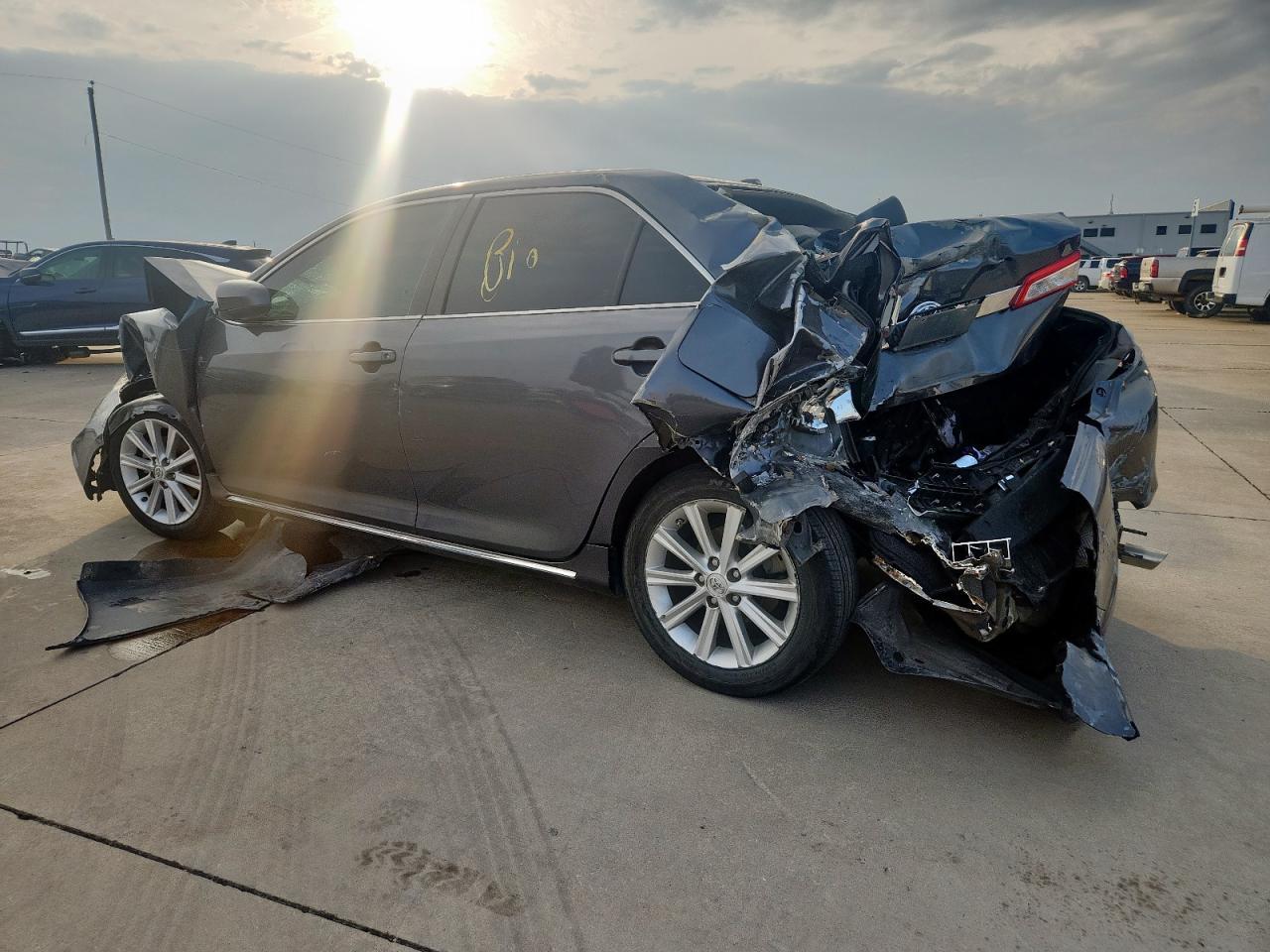 2012 TOYOTA CAMRY