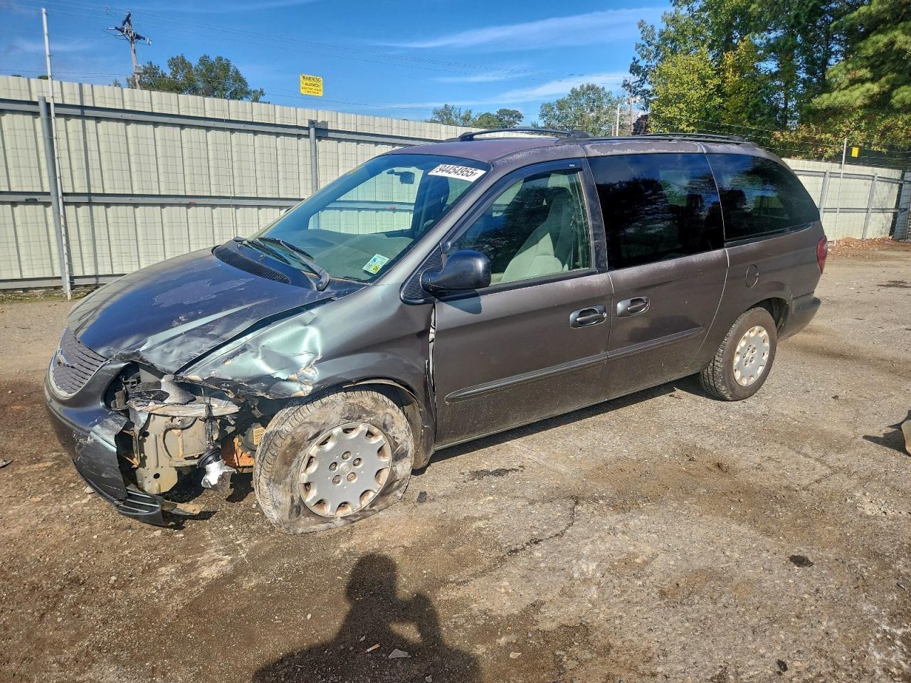 2003 CHRYSLER Town & Country