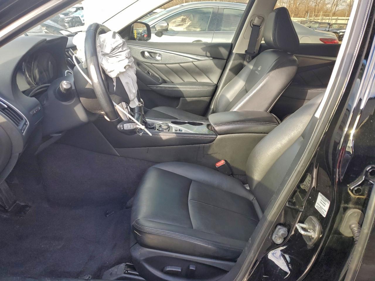 2014 INFINITI Q50