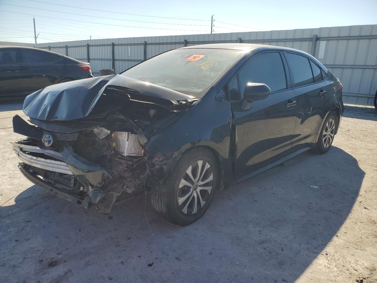 2022 TOYOTA COROLLA