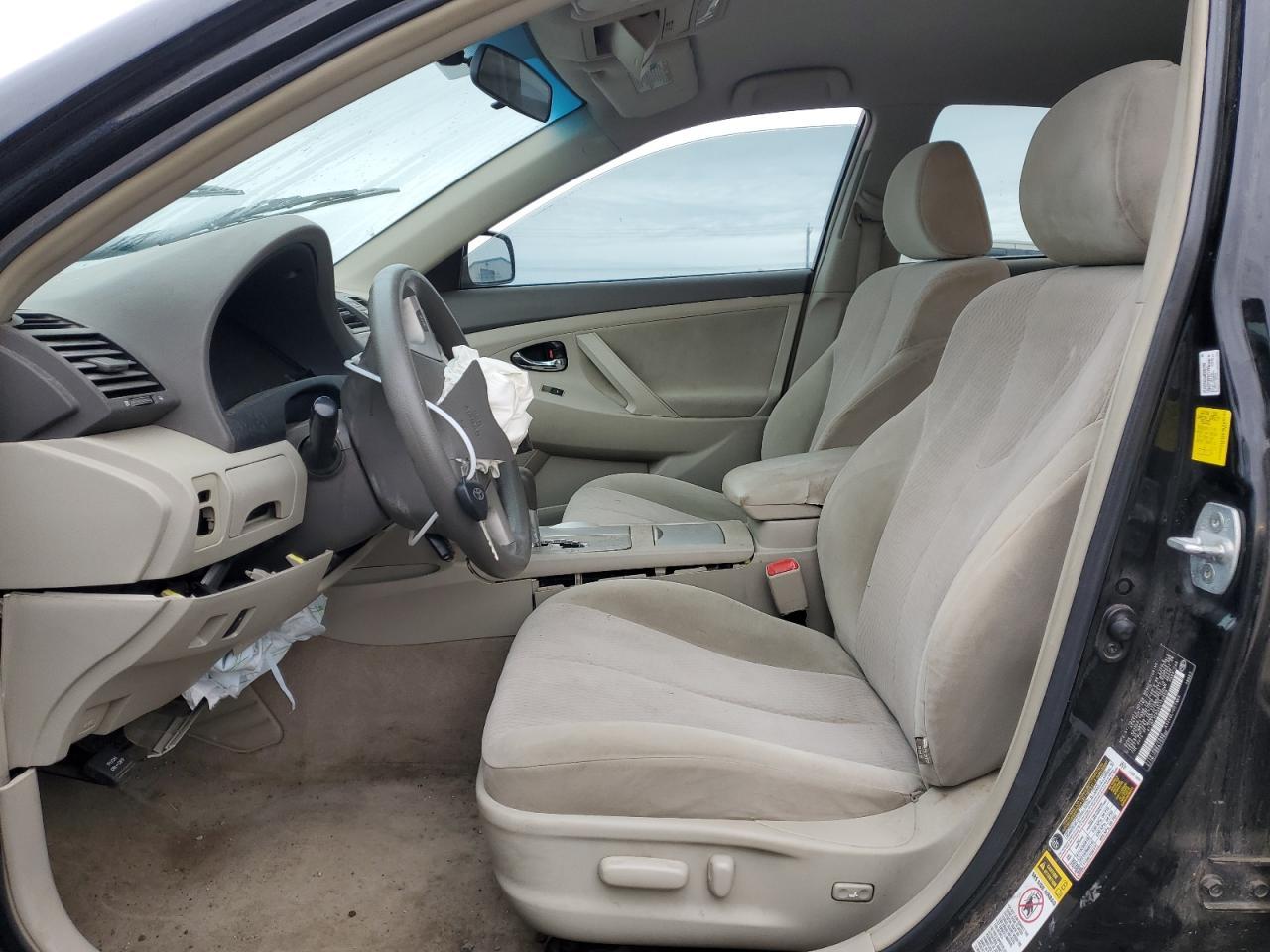 2011 TOYOTA CAMRY